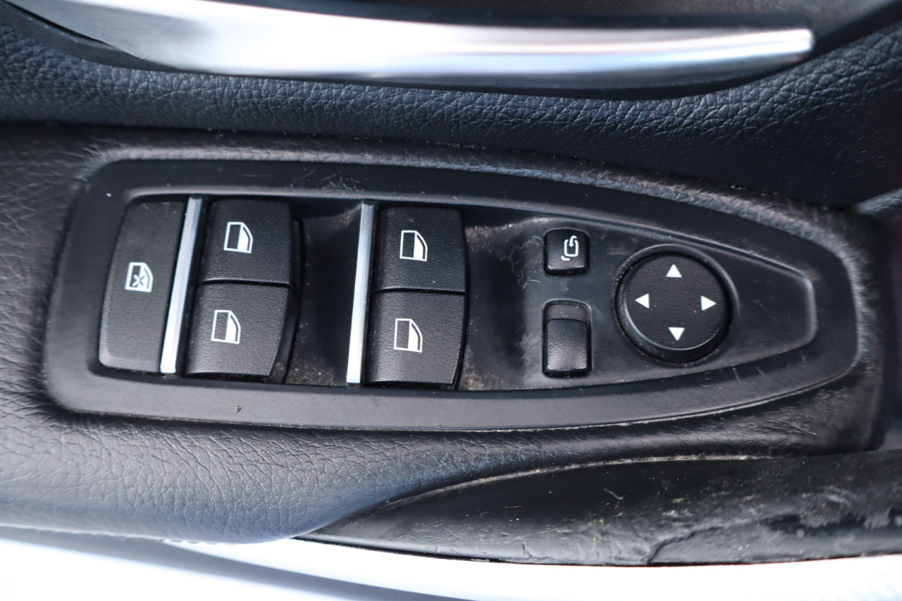 BMW 3 Series 4dr Sdn 340i xDrive AWD South Africa 2016