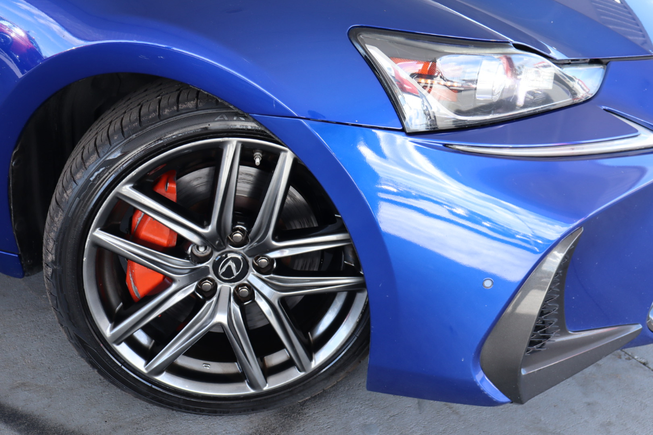 Lexus IS IS 300 RWD 2019