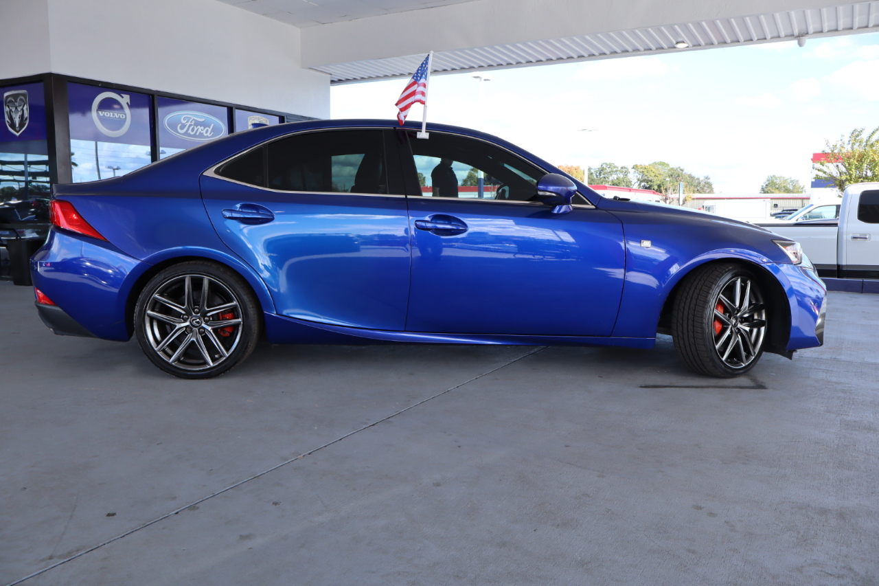 Lexus IS IS 300 RWD 2019