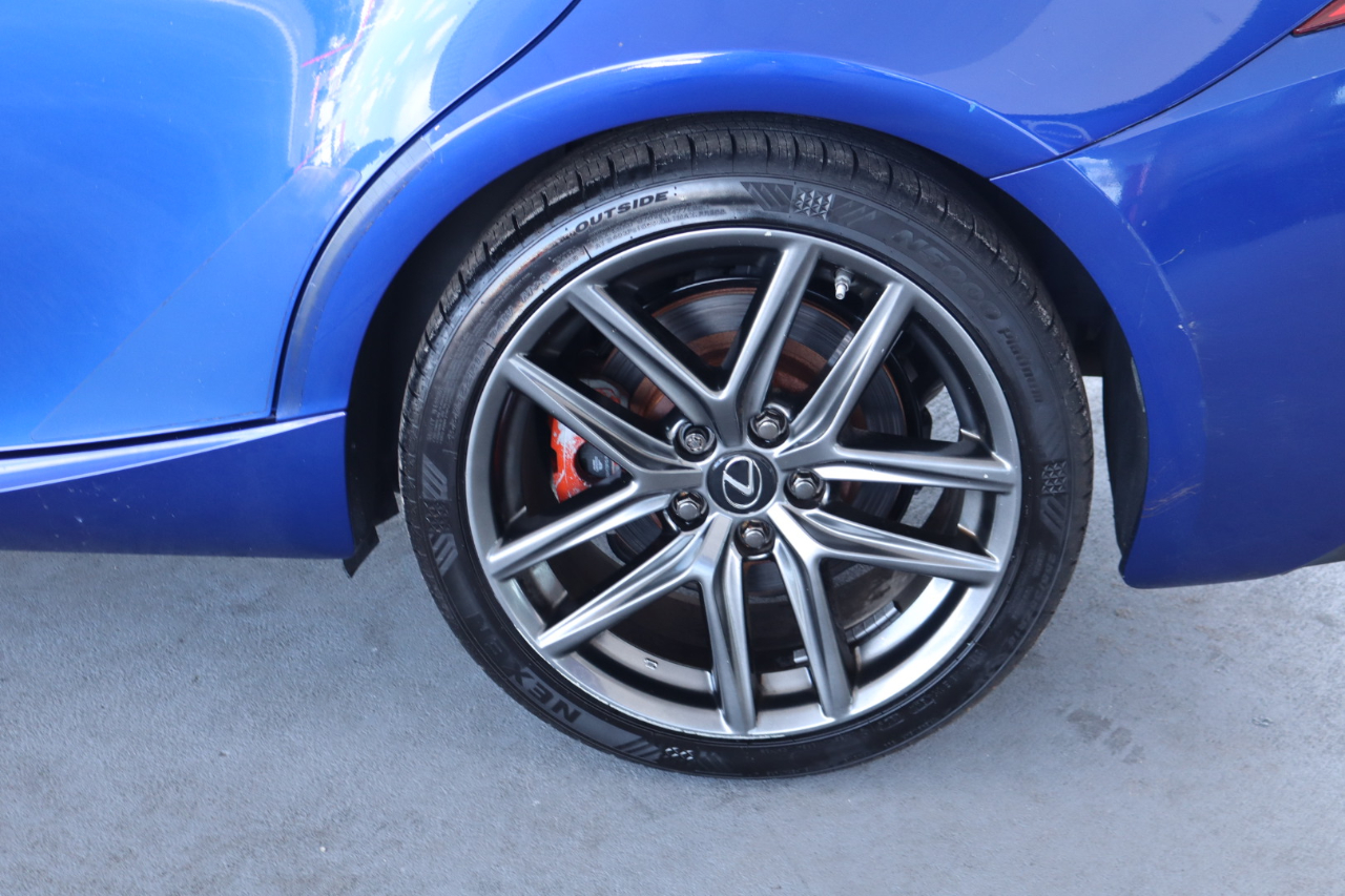 Lexus IS IS 300 RWD 2019