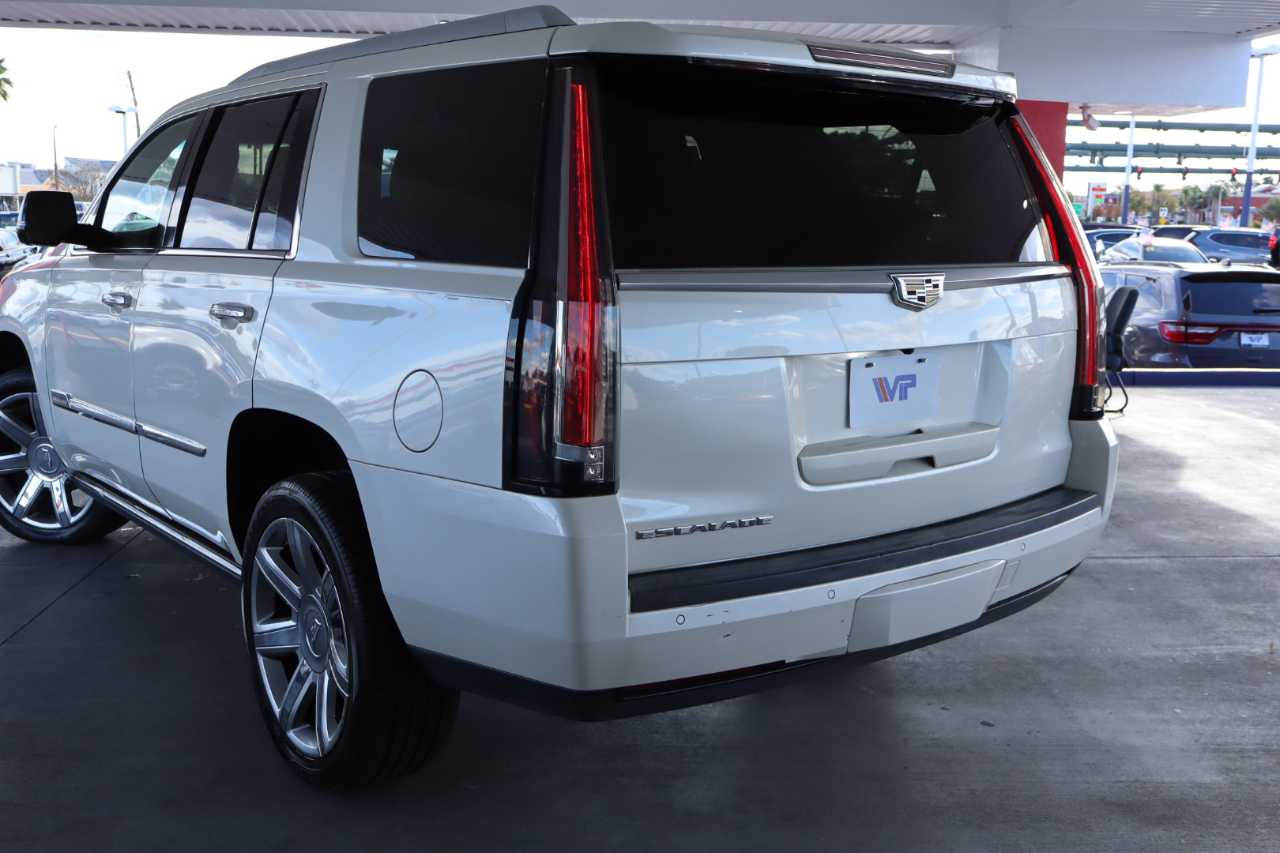 Cadillac Escalade 2WD 4dr Premium 2015