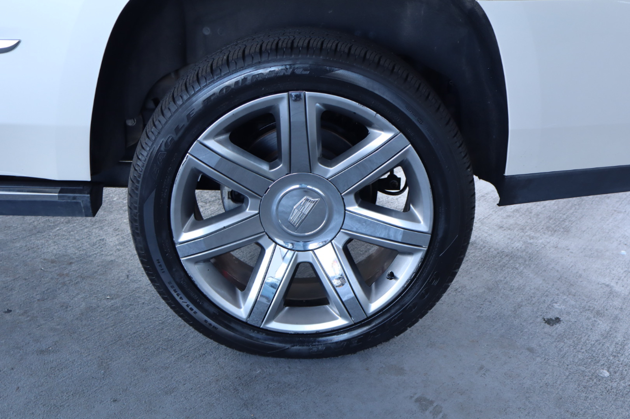 Cadillac Escalade 2WD 4dr Premium 2015