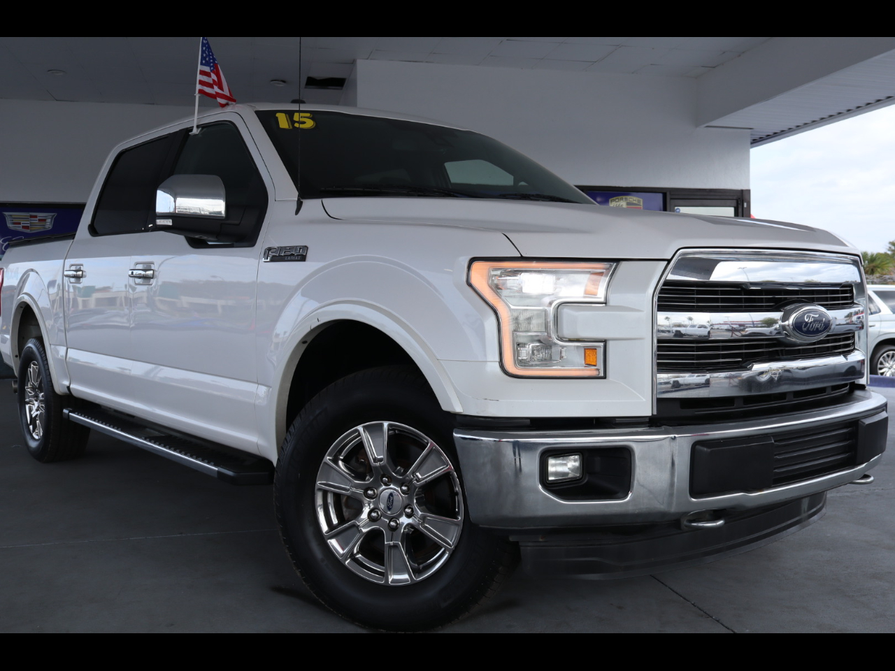 2015 Ford F-150 4WD SuperCrew 139" Lariat