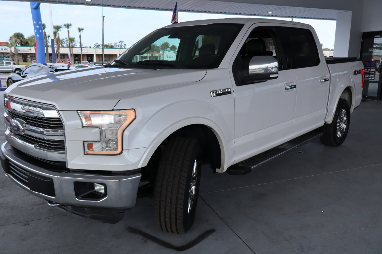 Ford F-150 4WD SuperCrew 139" Lariat 2015