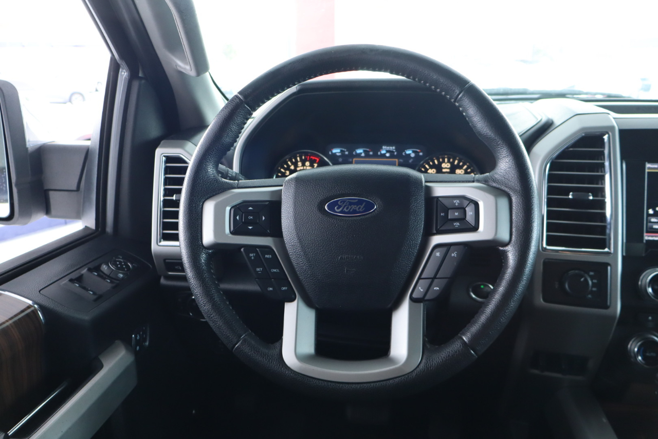 Ford F-150 4WD SuperCrew 139" Lariat 2015