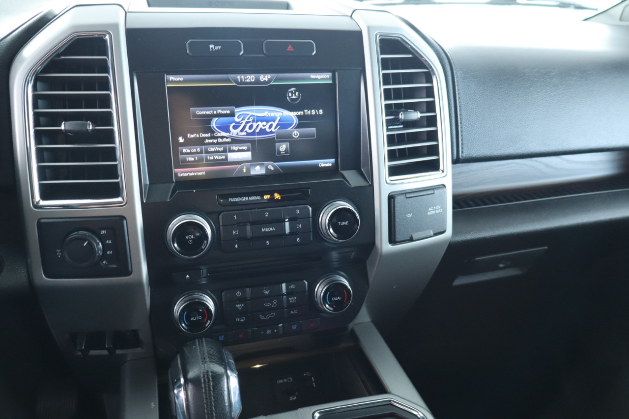 Ford F-150 4WD SuperCrew 139" Lariat 2015