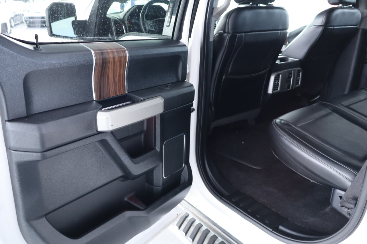 Ford F-150 4WD SuperCrew 139" Lariat 2015