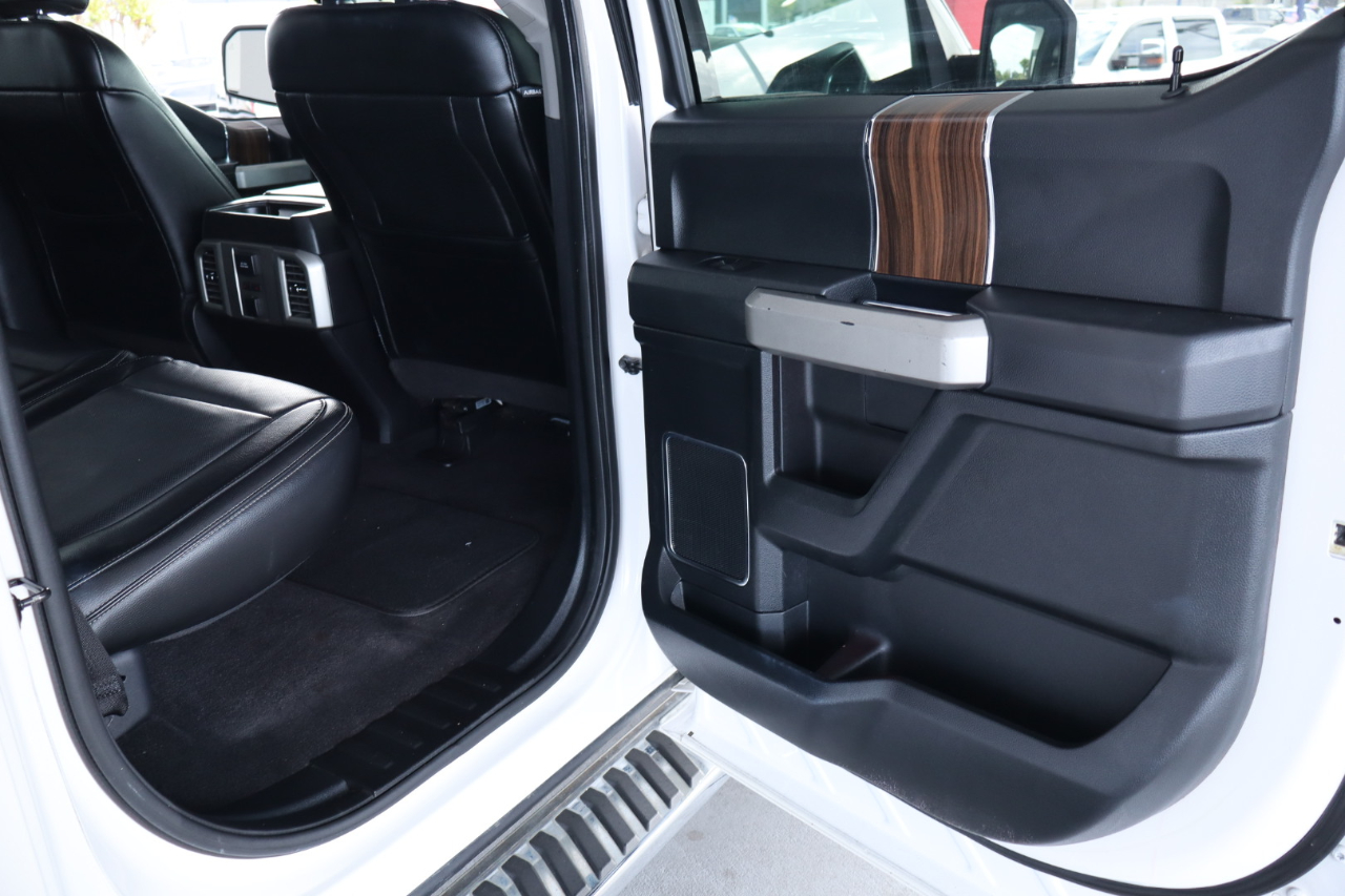 Ford F-150 4WD SuperCrew 139" Lariat 2015