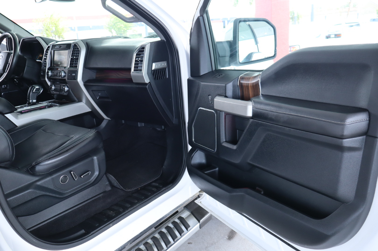 Ford F-150 4WD SuperCrew 139" Lariat 2015