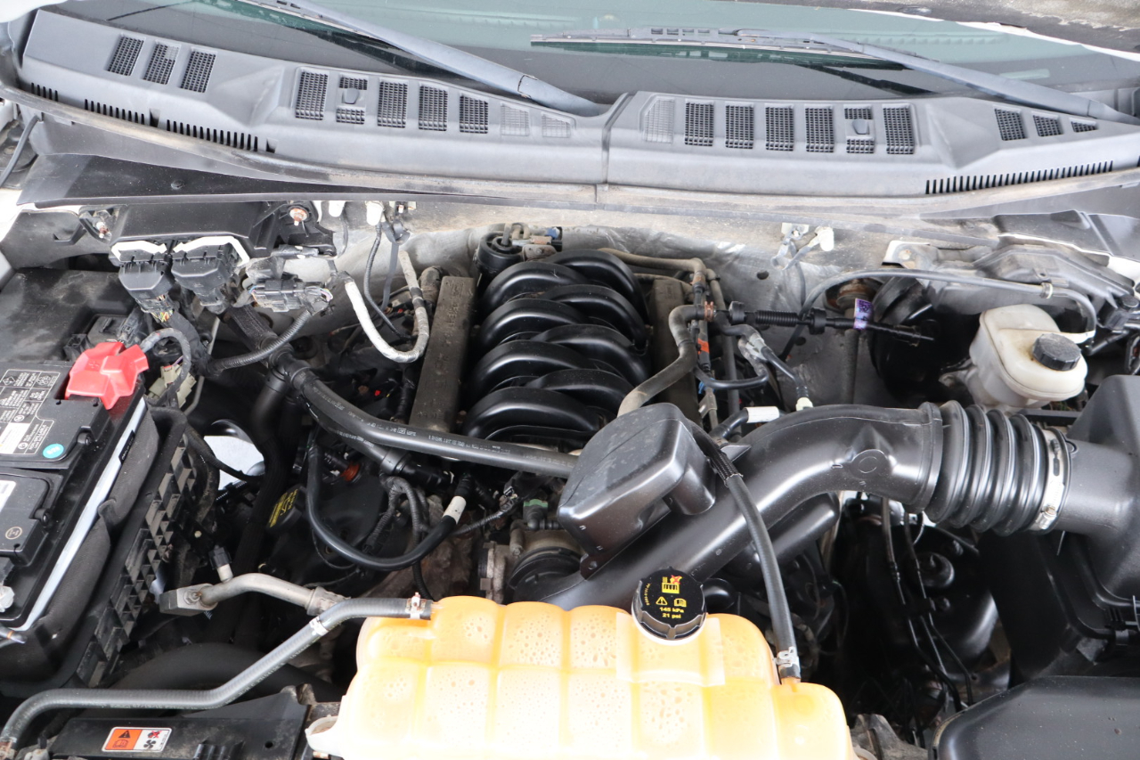 Ford F-150 4WD SuperCrew 139" Lariat 2015