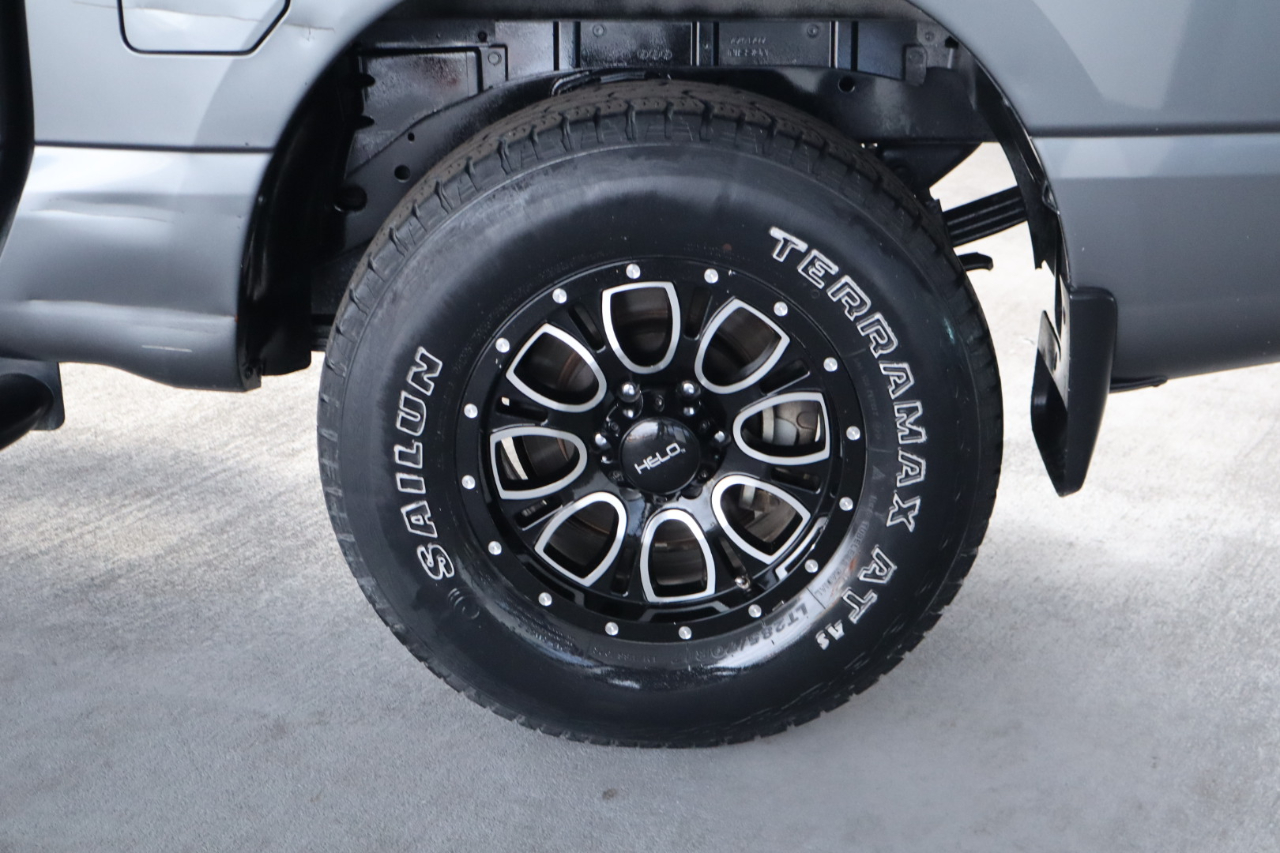 Nissan Titan 4x4 Crew Cab S 2017