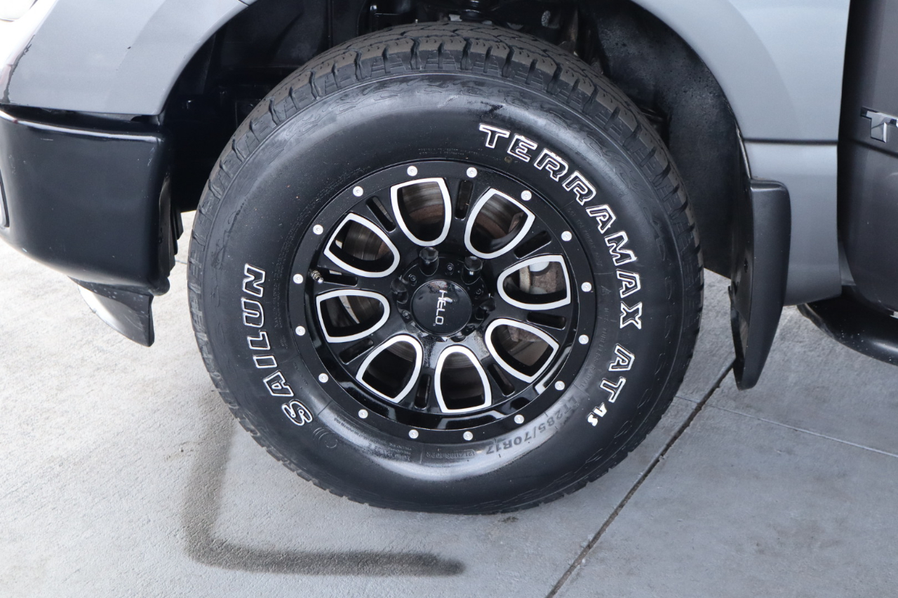 Nissan Titan 4x4 Crew Cab S 2017