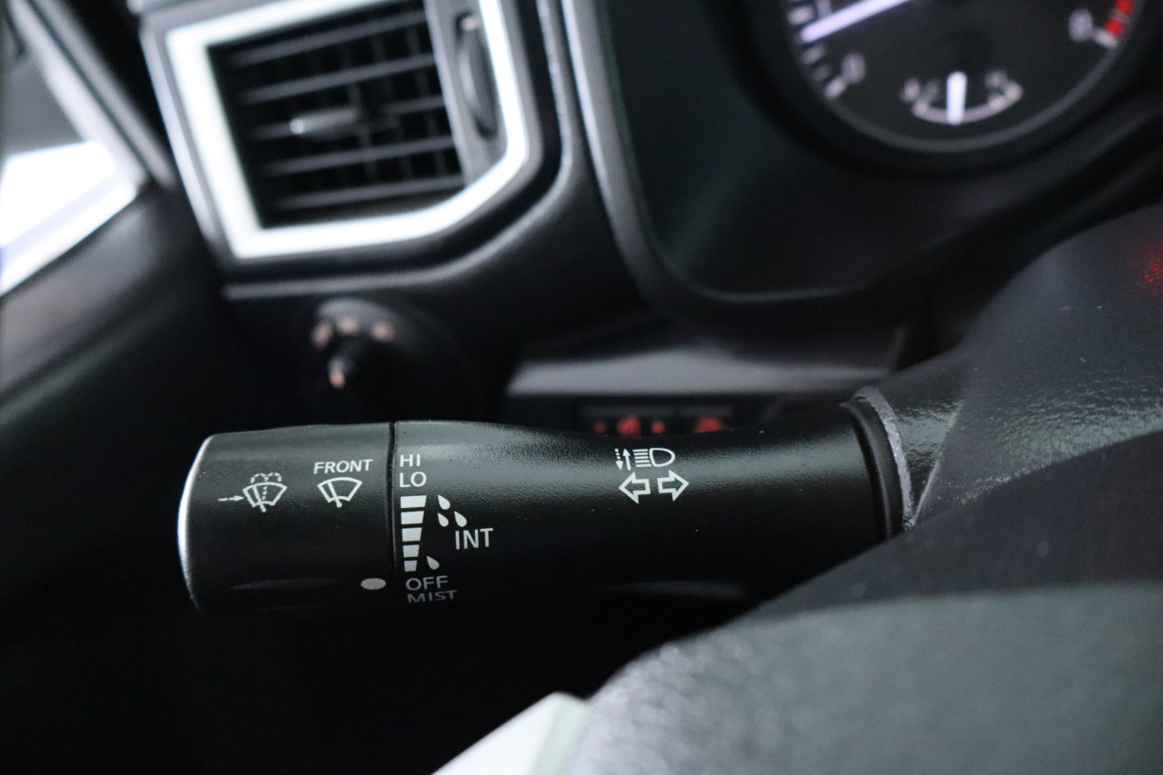 Nissan Titan 4x4 Crew Cab S 2017