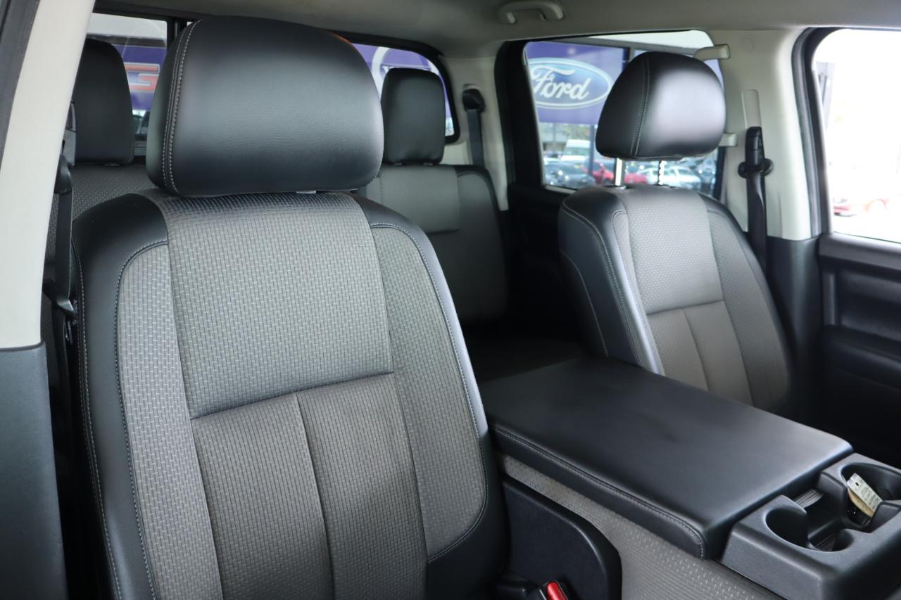 Nissan Titan 4x4 Crew Cab PRO-4X 2017