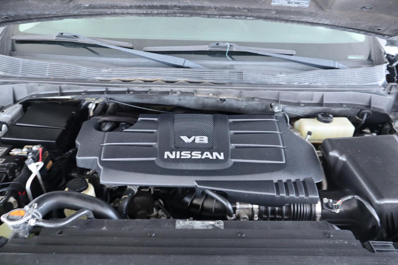 Nissan Titan 4x4 Crew Cab PRO-4X 2017