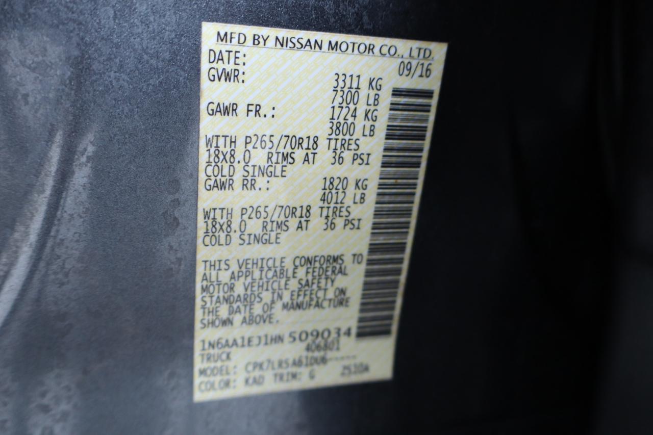 Nissan Titan 4x4 Crew Cab PRO-4X 2017