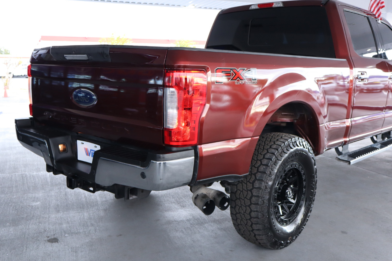 Ford Super Duty F-250 SRW Lariat 4WD Crew Cab 6.75' Box 2017