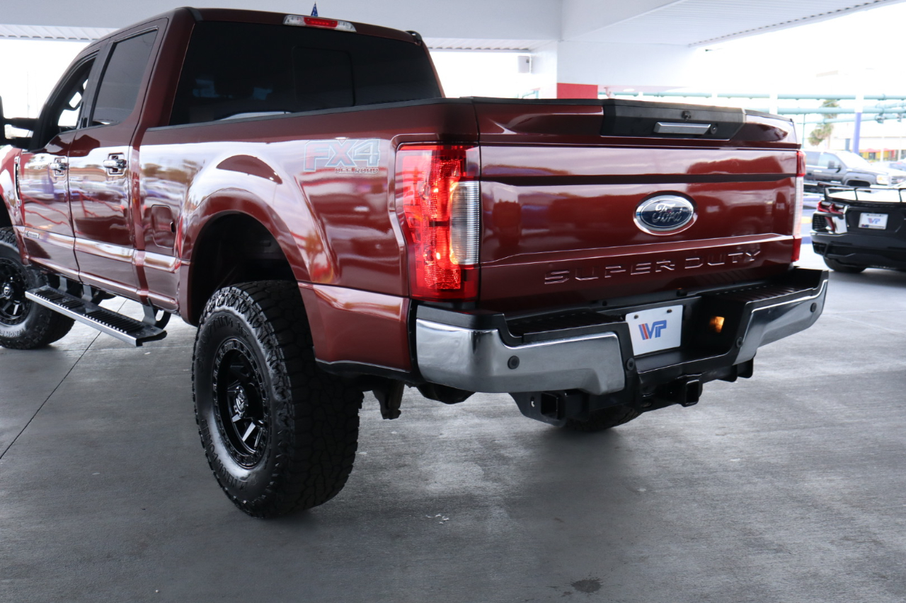 Ford Super Duty F-250 SRW Lariat 4WD Crew Cab 6.75' Box 2017