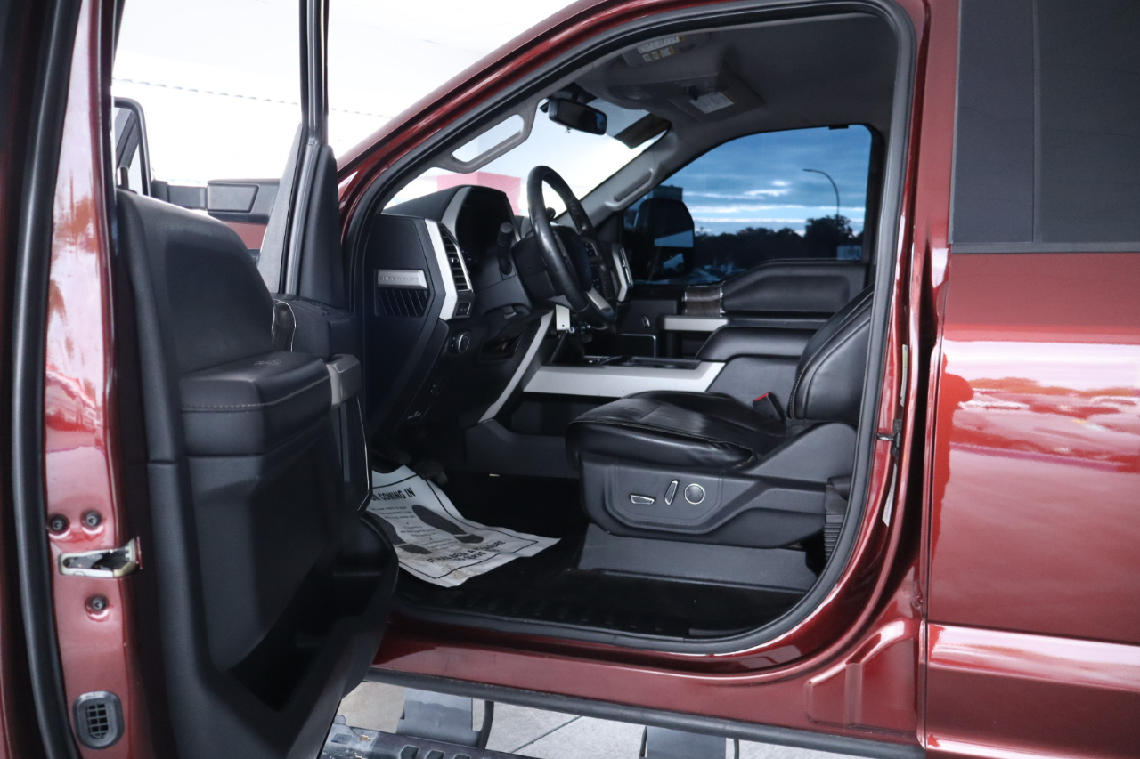 Ford Super Duty F-250 SRW Lariat 4WD Crew Cab 6.75' Box 2017