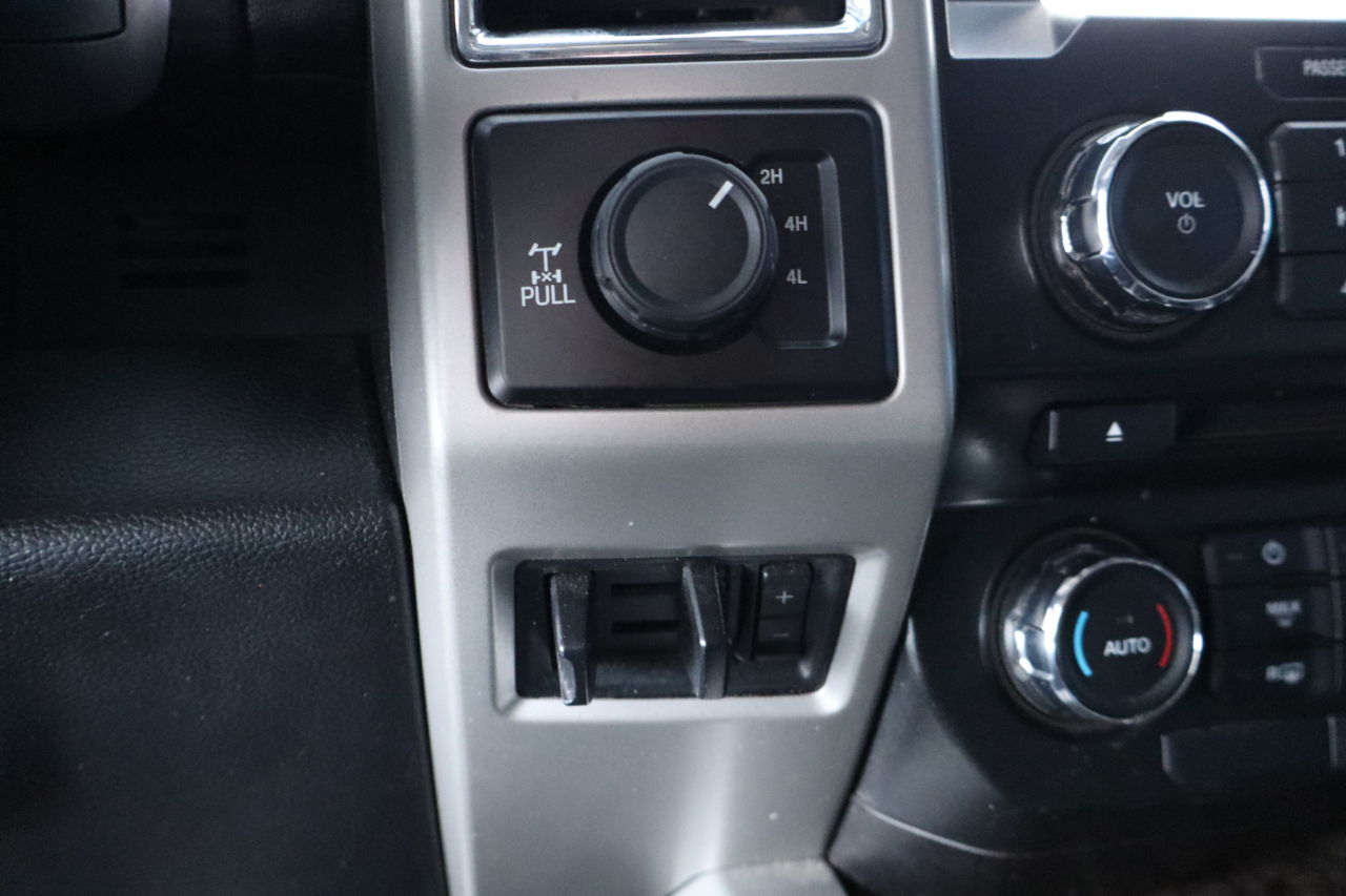 Ford Super Duty F-250 SRW Lariat 4WD Crew Cab 6.75' Box 2017