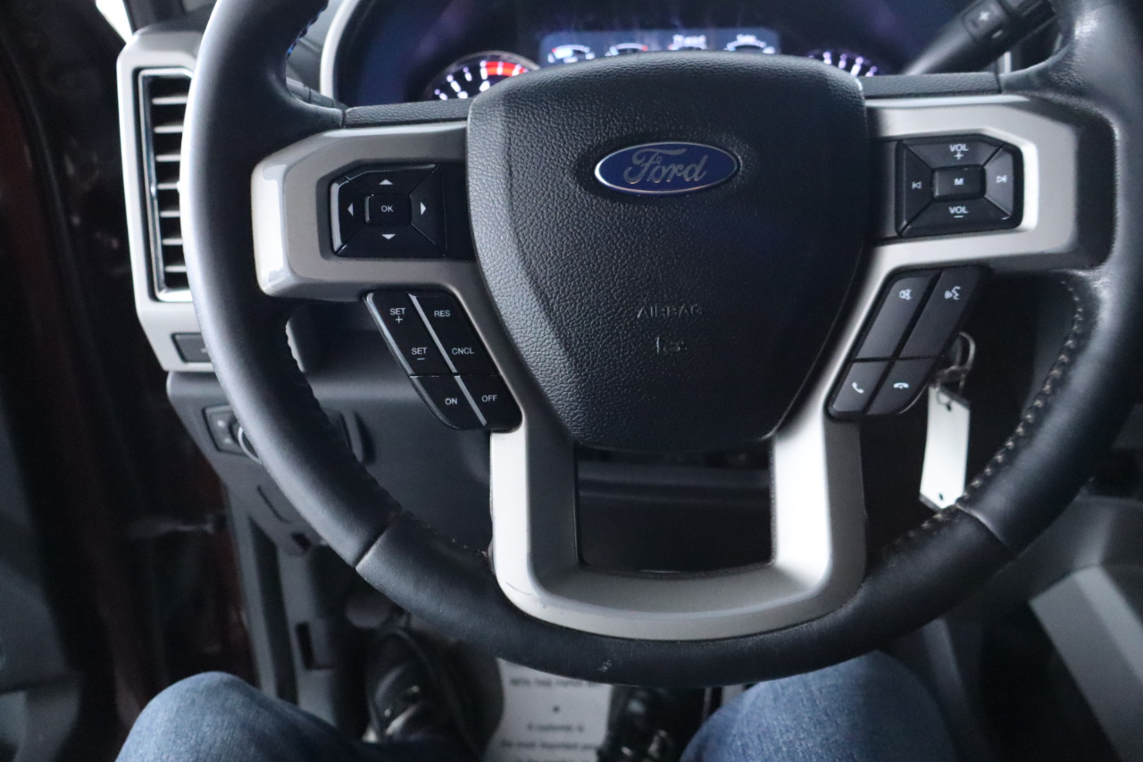 Ford Super Duty F-250 SRW Lariat 4WD Crew Cab 6.75' Box 2017