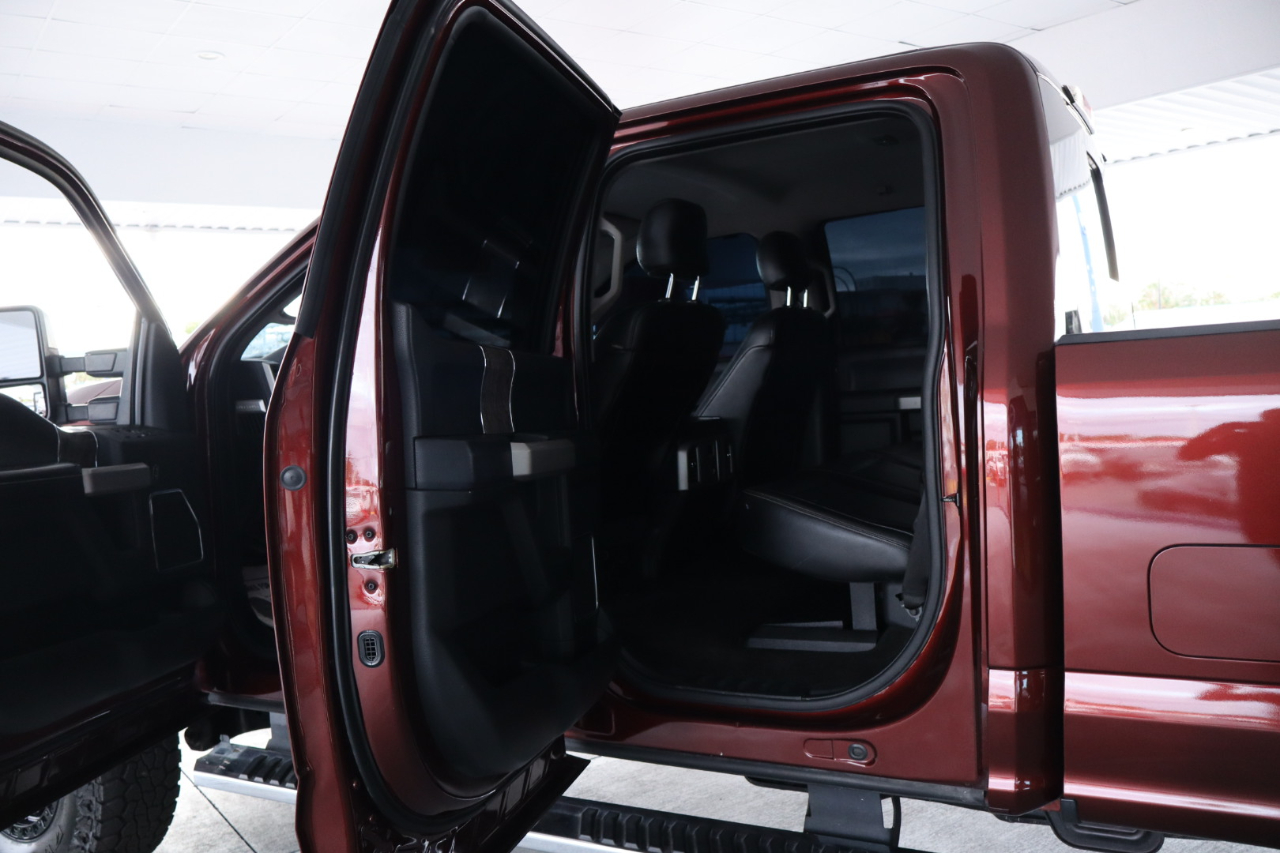 Ford Super Duty F-250 SRW Lariat 4WD Crew Cab 6.75' Box 2017