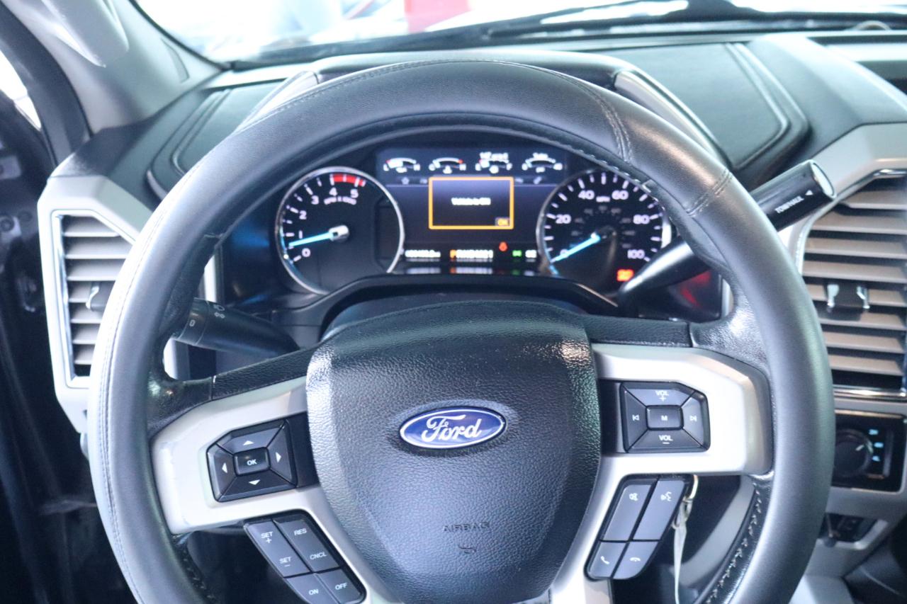Ford Super Duty F-350 DRW Crew Cab 156" Lariat 4WD 2017