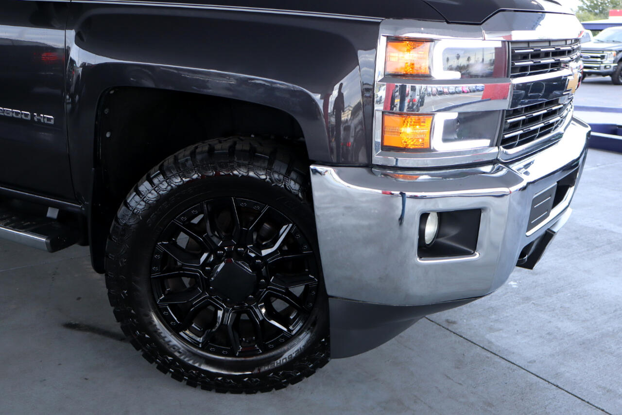 Chevrolet Silverado 2500HD 4WD Crew Cab 153.7" LT 2015