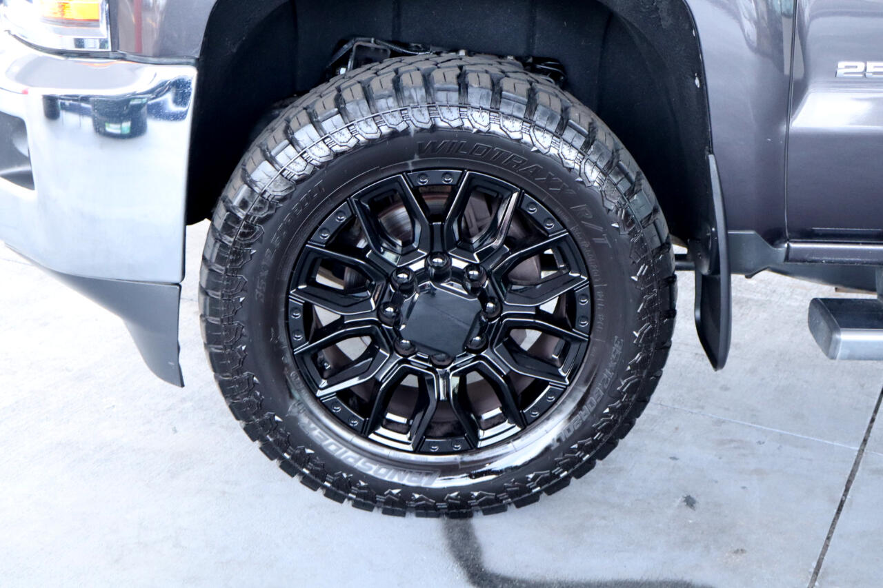 Chevrolet Silverado 2500HD 4WD Crew Cab 153.7" LT 2015