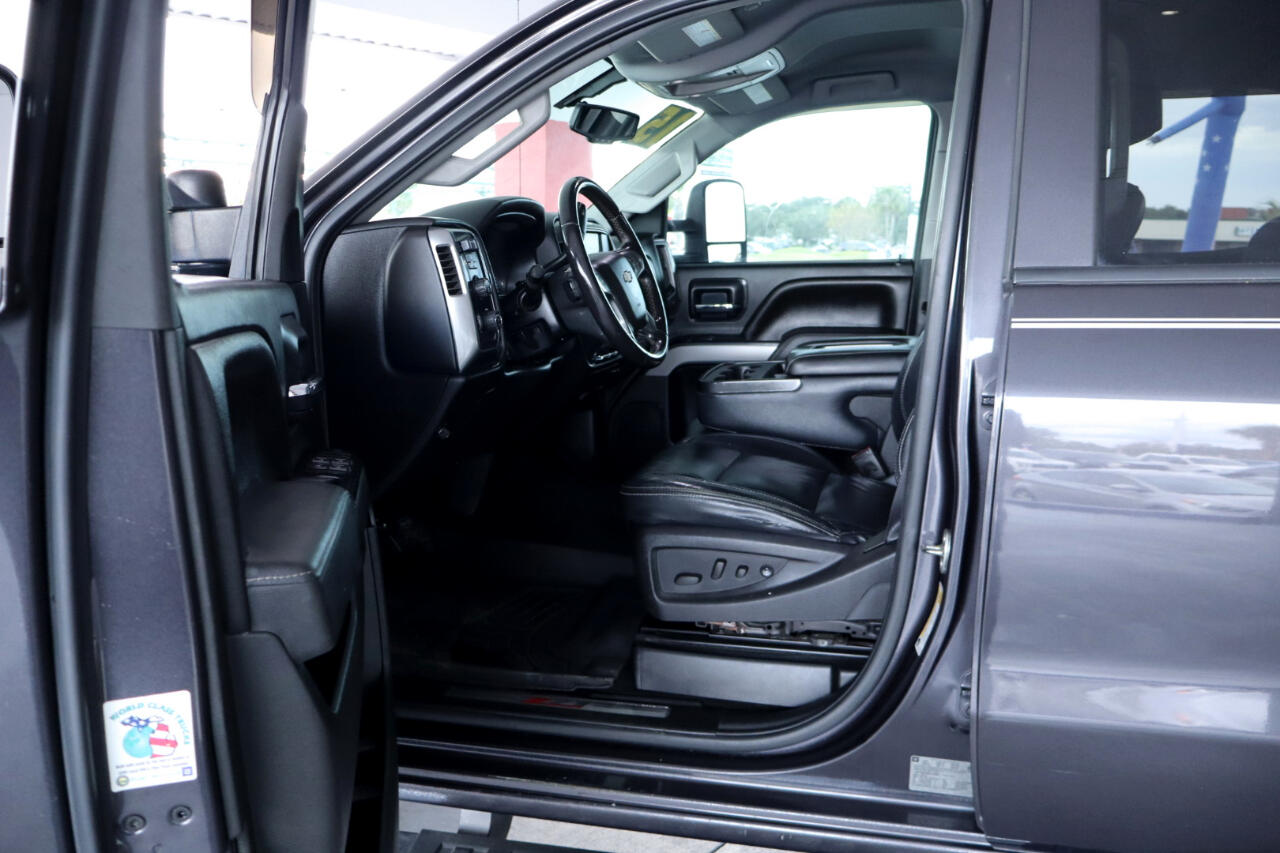 Chevrolet Silverado 2500HD 4WD Crew Cab 153.7" LT 2015