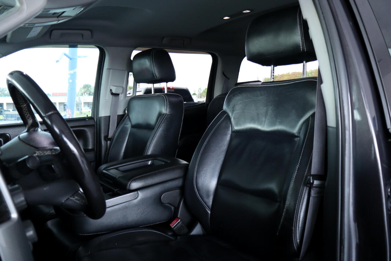 Chevrolet Silverado 2500HD 4WD Crew Cab 153.7" LT 2015