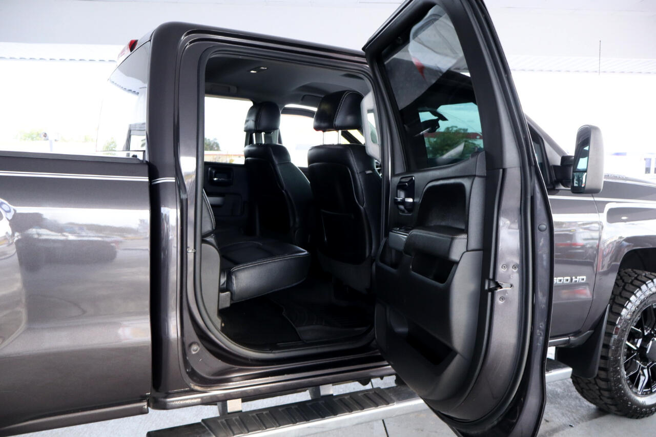 Chevrolet Silverado 2500HD 4WD Crew Cab 153.7" LT 2015