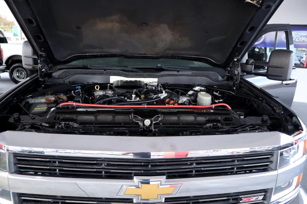 Chevrolet Silverado 2500HD 4WD Crew Cab 153.7" LT 2015
