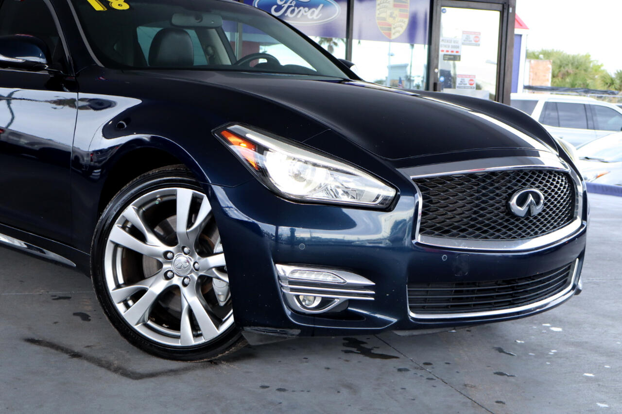 Infiniti Q70L 3.7 LUXE RWD 2018