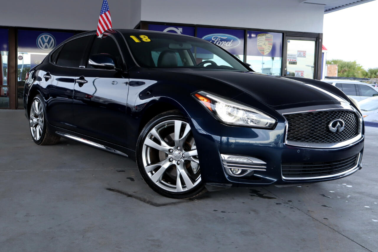 Infiniti Q70L 3.7 LUXE RWD 2018