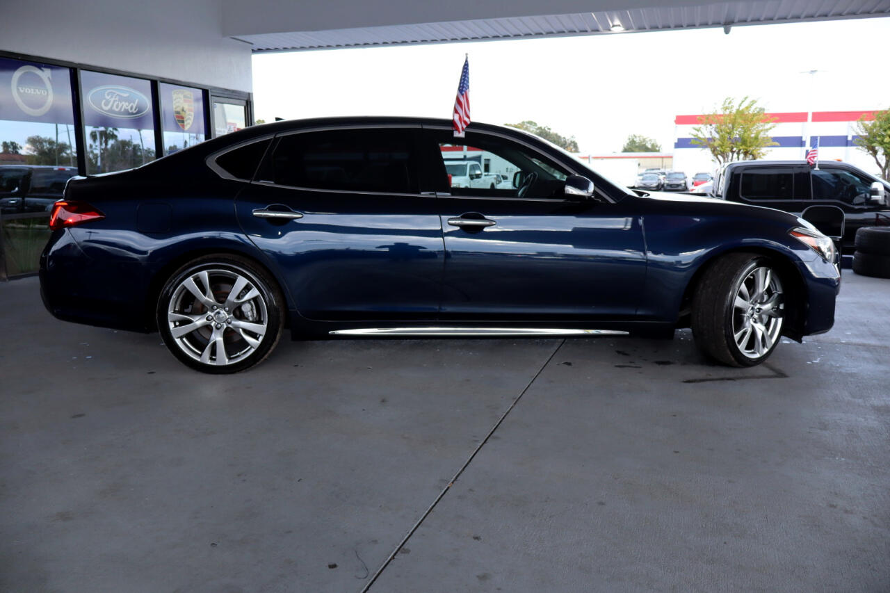 Infiniti Q70L 3.7 LUXE RWD 2018