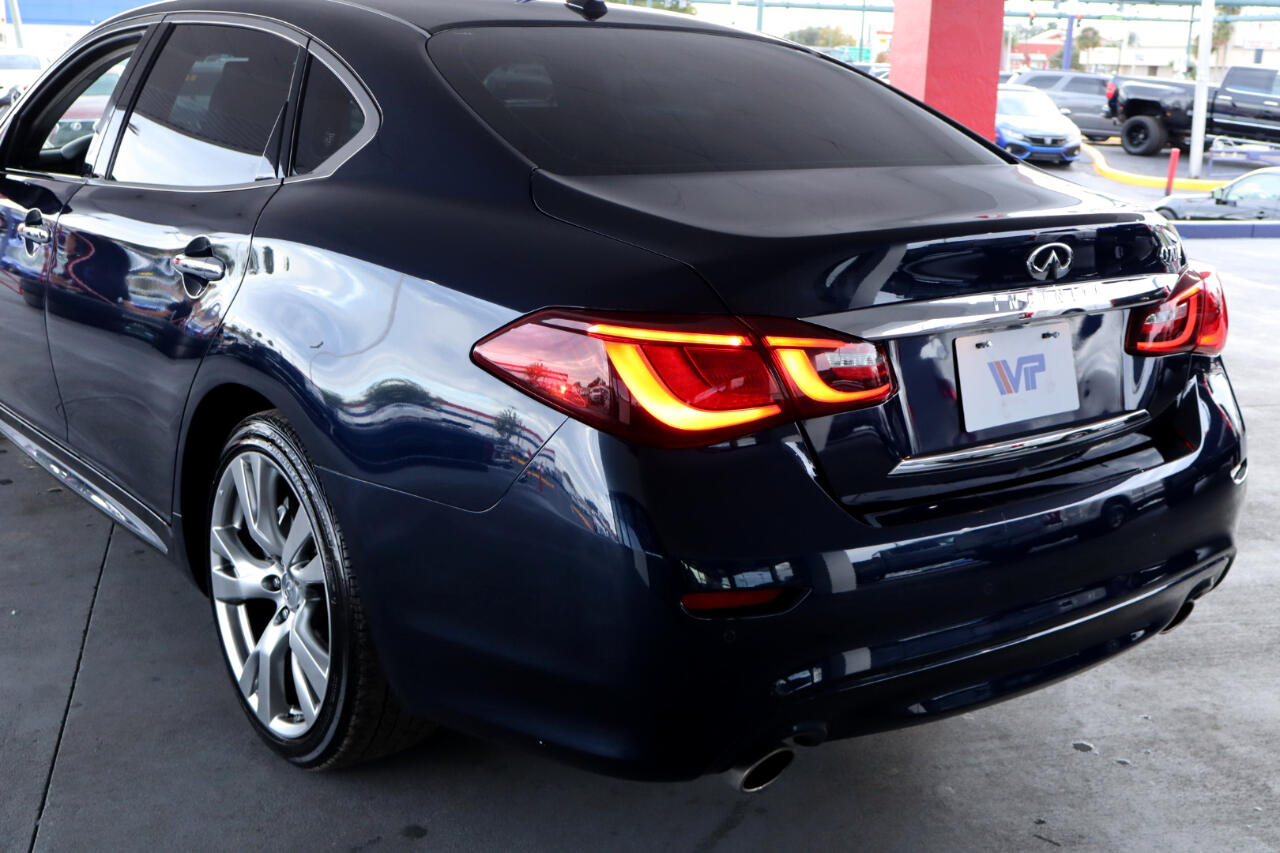 Infiniti Q70L 3.7 LUXE RWD 2018