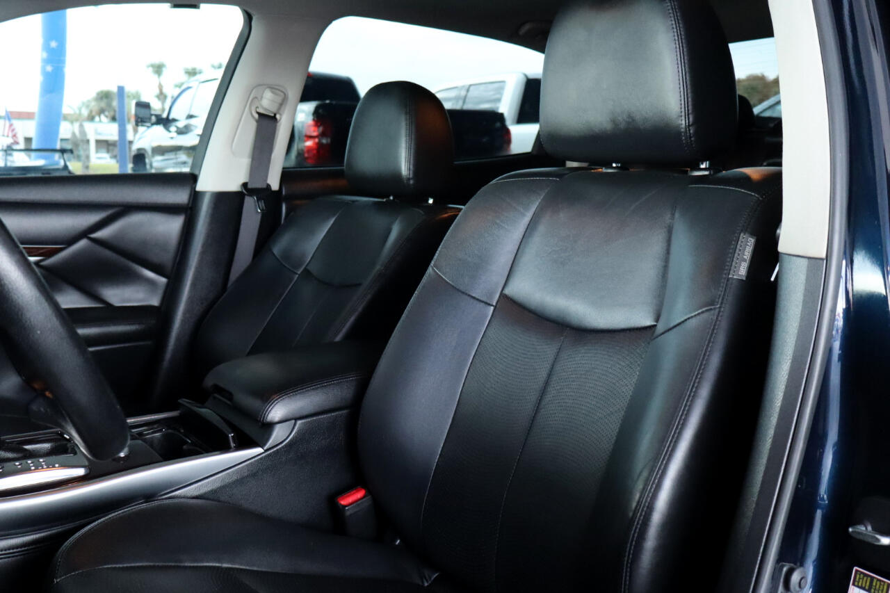 Infiniti Q70L 3.7 LUXE RWD 2018