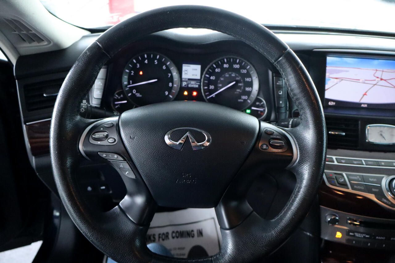 Infiniti Q70L 3.7 LUXE RWD 2018