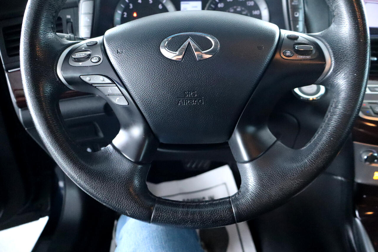 Infiniti Q70L 3.7 LUXE RWD 2018