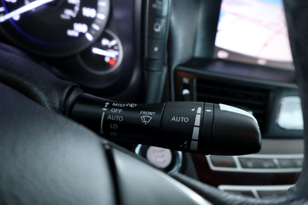 Infiniti Q70L 3.7 LUXE RWD 2018