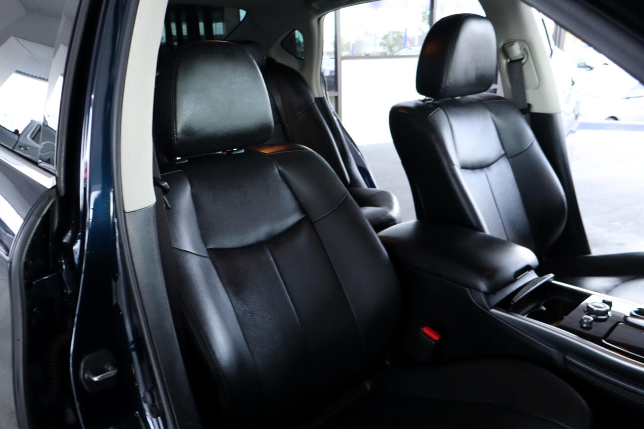 Infiniti Q70L 3.7 LUXE RWD 2018