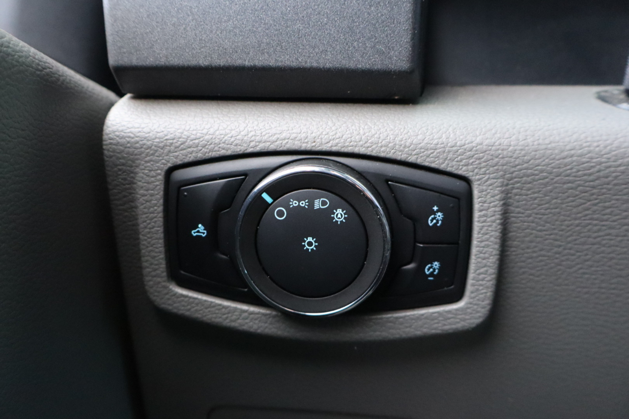 Ford Super Duty F-350 DRW  2020