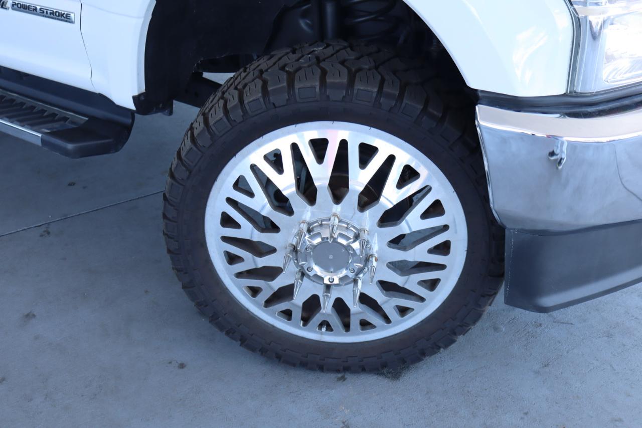 Ford Super Duty F-350 DRW 4WD Crew Cab 172" XLT 2020