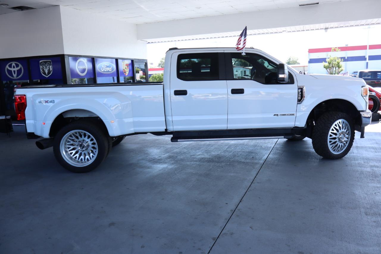 Ford Super Duty F-350 DRW 4WD Crew Cab 172" XLT 2020
