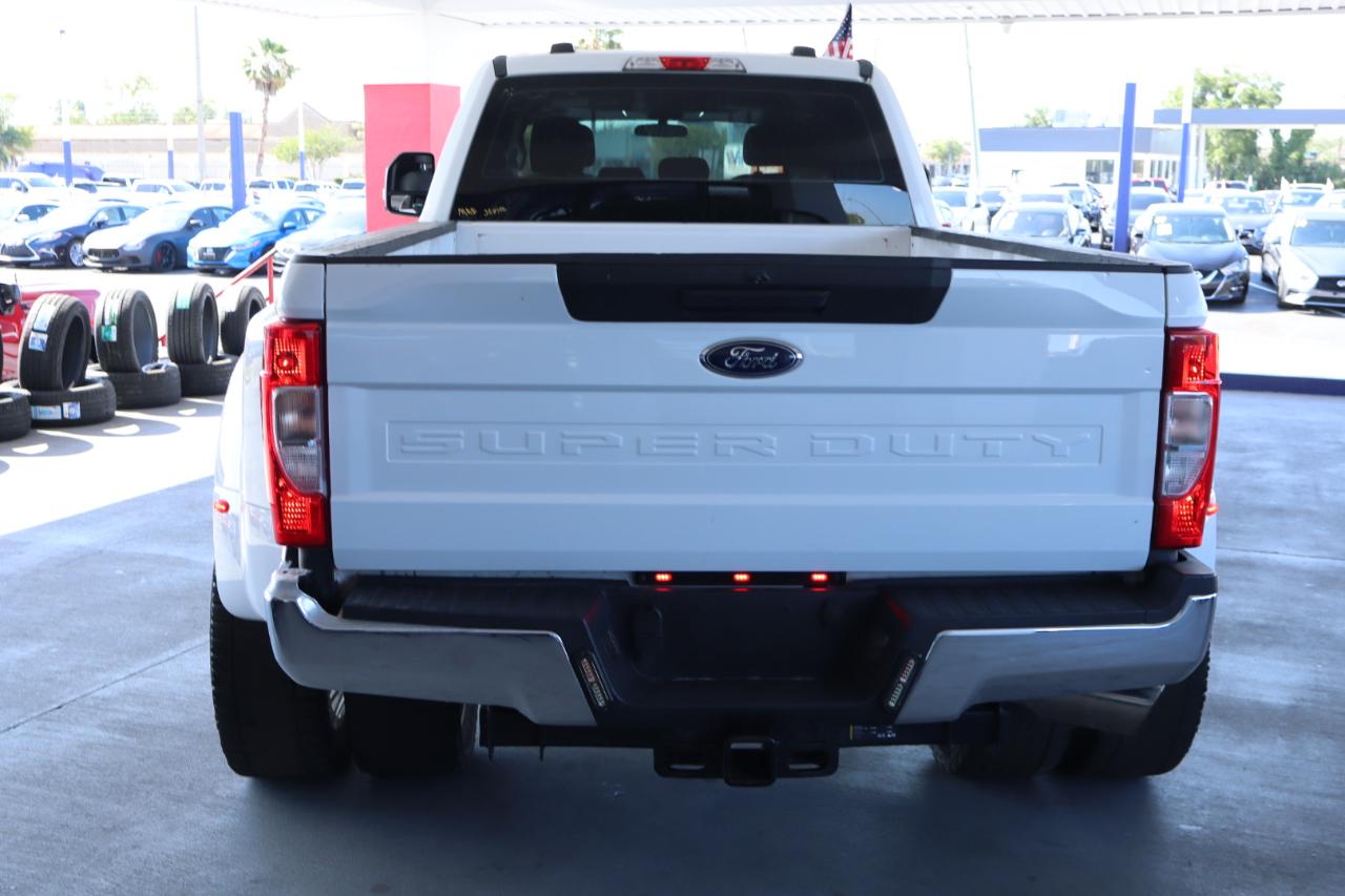 Ford Super Duty F-350 DRW 4WD Crew Cab 172" XLT 2020