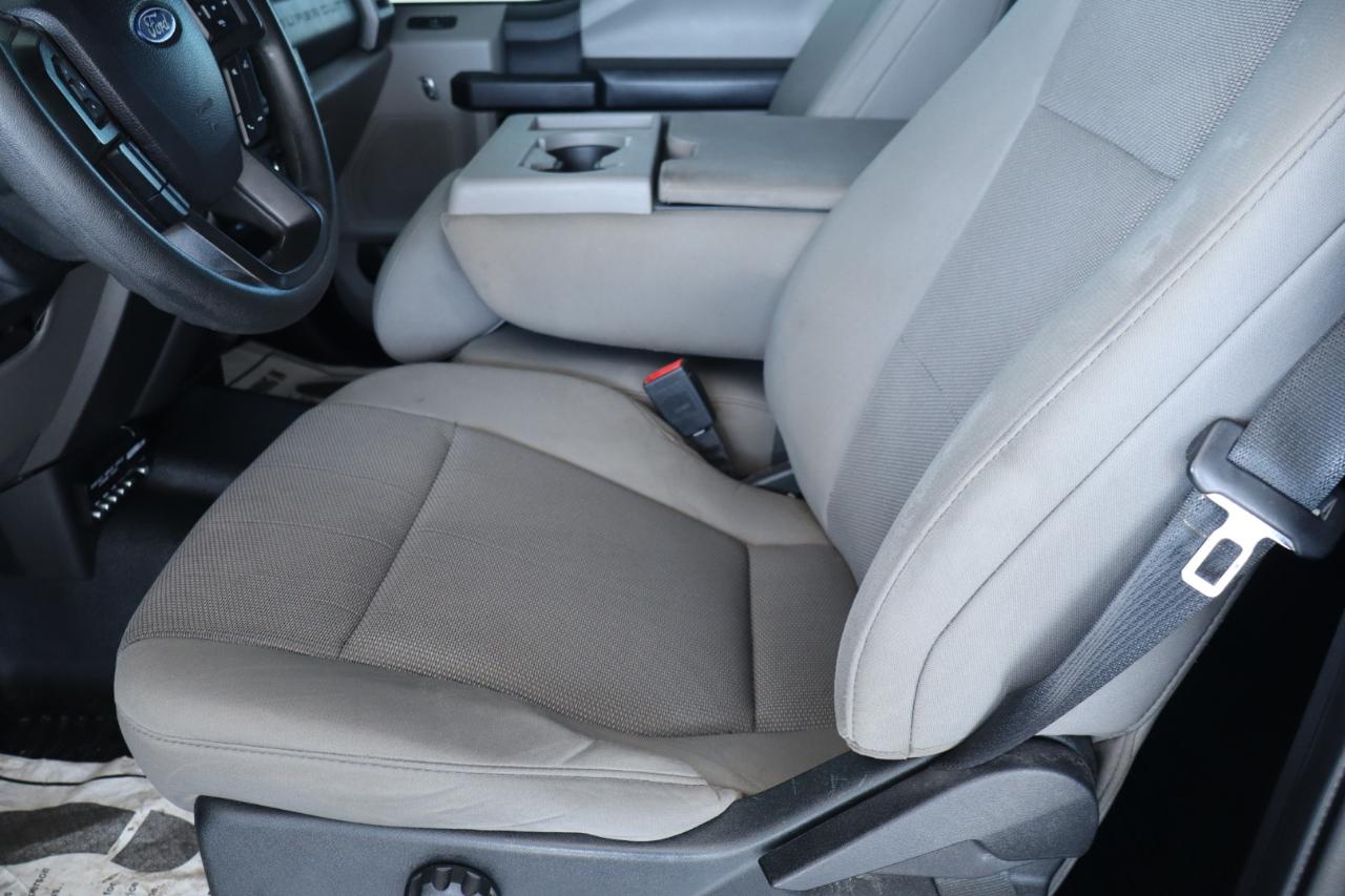 Ford Super Duty F-350 DRW 4WD Crew Cab 172" XLT 2020