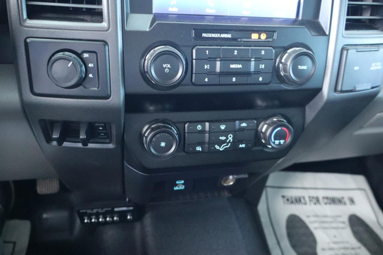 Ford Super Duty F-350 DRW 4WD Crew Cab 172" XLT 2020