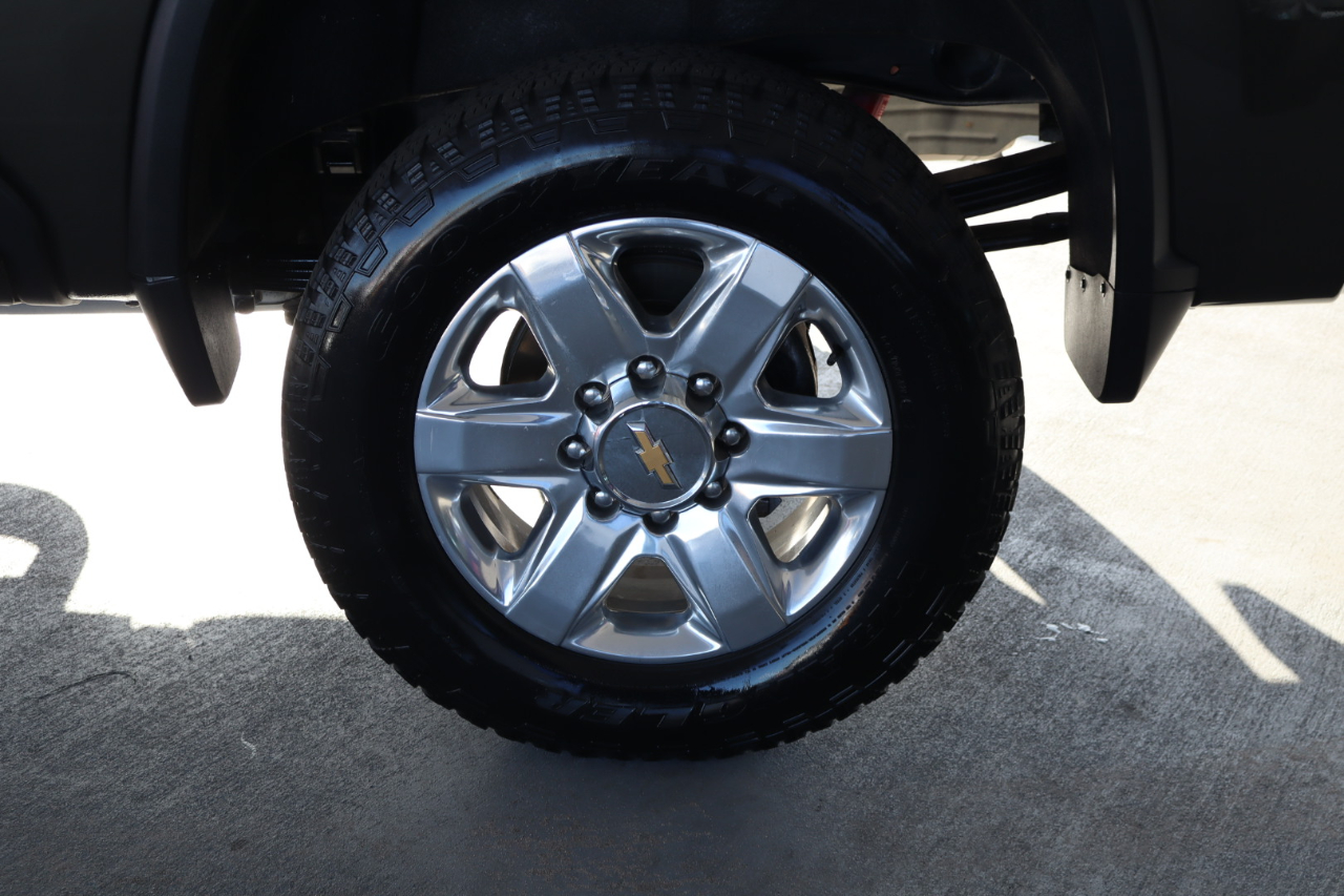 Chevrolet Silverado 2500HD 4WD Crew Cab 159" LTZ 2023