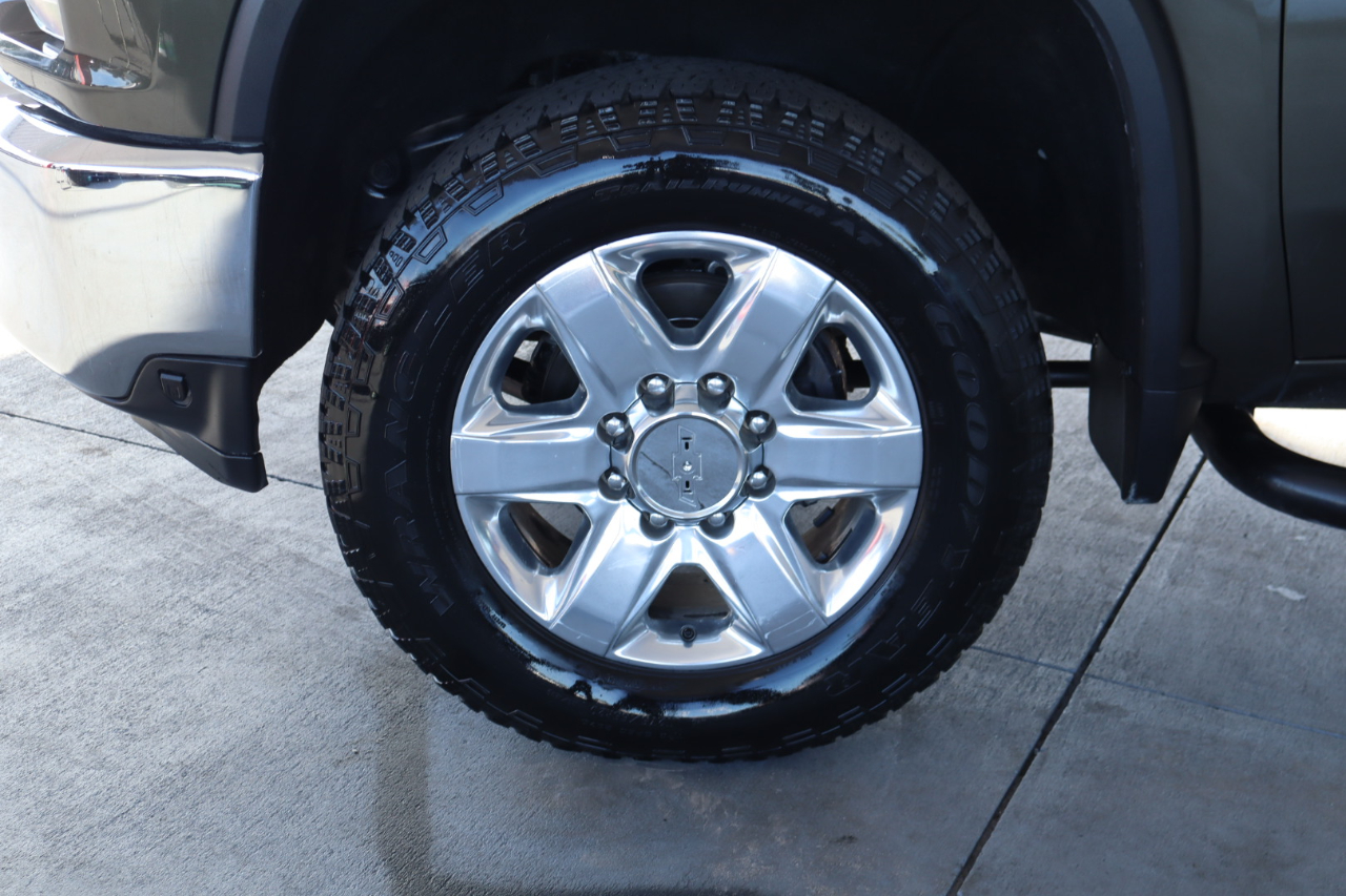 Chevrolet Silverado 2500HD 4WD Crew Cab 159" LTZ 2023